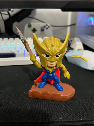 Boneco Thor Amor e Trovão - Coleção McDonald's Marvel