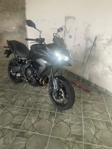 Kawasaki Versys 650cc 2024