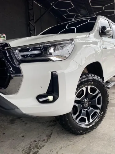 Toyota Hilux CD SRV 4X4 2.8 TDI Diesel Aut. 2021