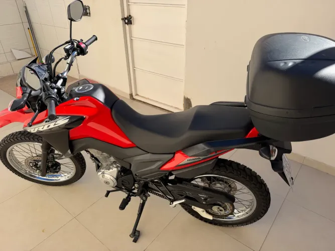 Moto muito nova