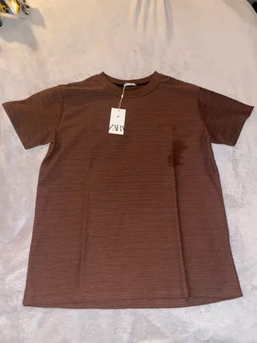 Camiseta Zara Masculina Texturizada Castanho / Marrom - Tam XL / GG (Nova c/ Tag)