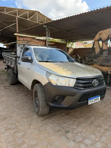 Toyota Hilux CS 4X4 2.8 TDI Diesel Mec. 2016