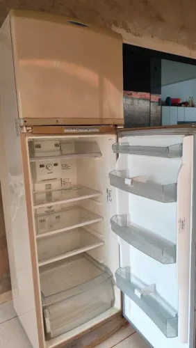 Geladeira Brastemp Frost Free 370L