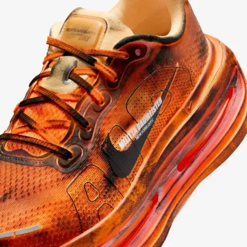 Melitta Baumeister x Nike Vomero Premium SP Total Orange Chalk