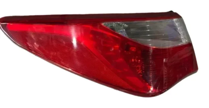 Lanterna Traseira Esquerda HB20 Sedan 2013 a 2019 (canto)