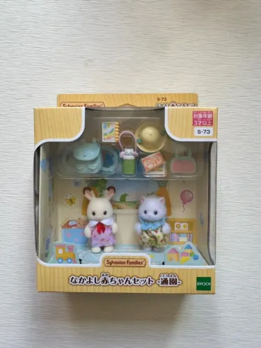 Sylvanian Families Amigos Jardim Infância Bebês Coelho & Gato