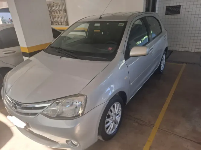 Toyota Etios XLS 1.5 Flex 16V 5P Mec. 2013