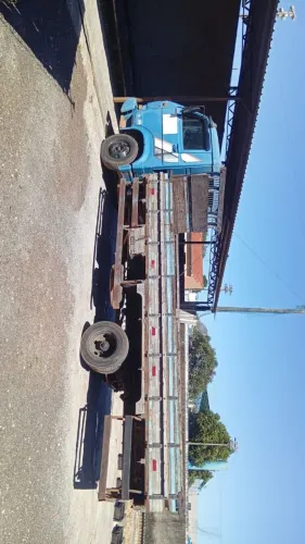 CAMINHÃO CARROCERIA W8140 (Número de contato: *)