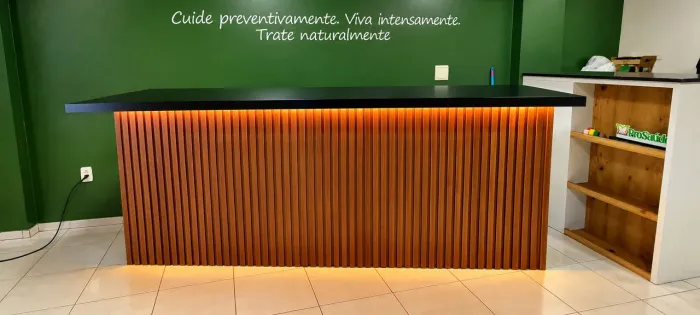 VENDO BALCÃO COMERCIAL RIPADO COM LED - 2,45 METROS!