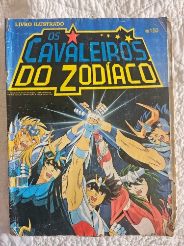 Álbum de Figurinhas Cavaleiros do Zodíaco - desgastado e capa colada - Completo
