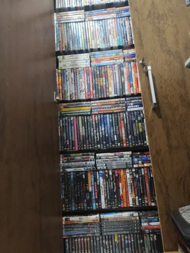 Vendo coleção de filmes em Dvd