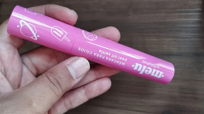 Máscara de cílios peel off Ruby Rose novo, lacrado.