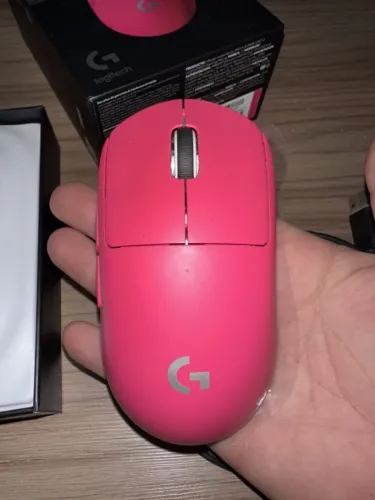 Mouse Gamer Logitech G PRO X Superlight 2 Sem Fio Magenta/Rosa com Caixa