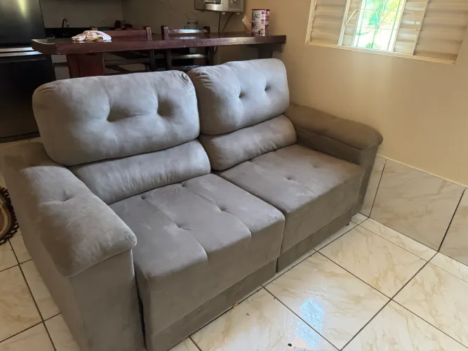 Vendo sofá! Espuma esta nova muito bem conservado $999,00  parcelo no cartão!