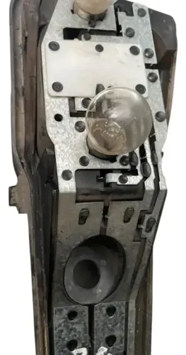 Circuito Lanterna Traseira Direita Peugeot 206 Sw / MT