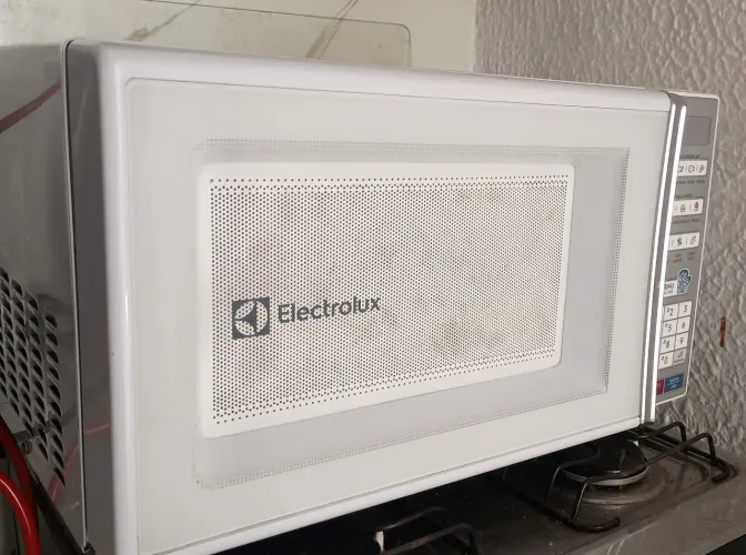 Microondas Eletrolux 27l