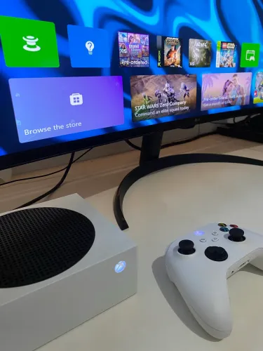 Xbox Series S 512GB SSD + Controle sem fio