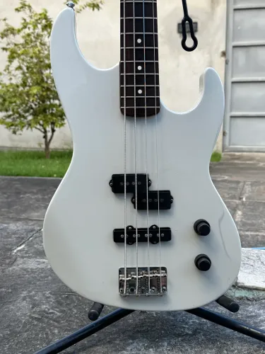 FENDER PRODIGY BASS II (ACTIVE) - MADE IN U.S.A. (1991/1992)