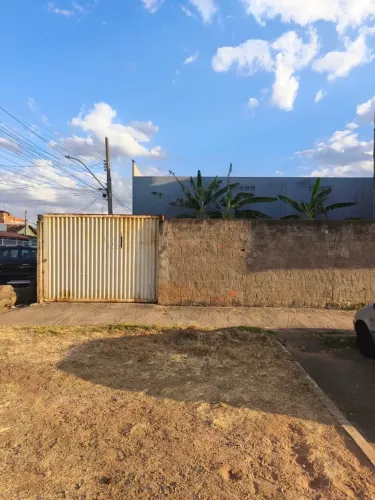 Lote Comercial na Avenida Comercial do Roriz Quadra 6
