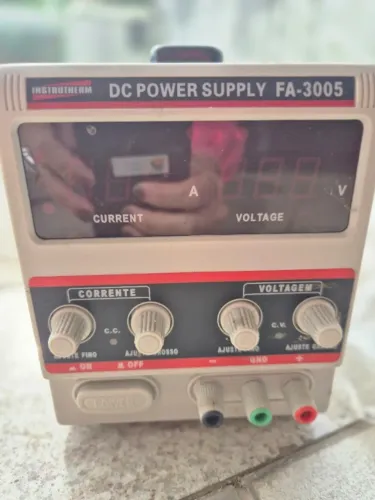Fonte De Alimentação Dig. Modelo Fa-3050 Marca Instrutherm