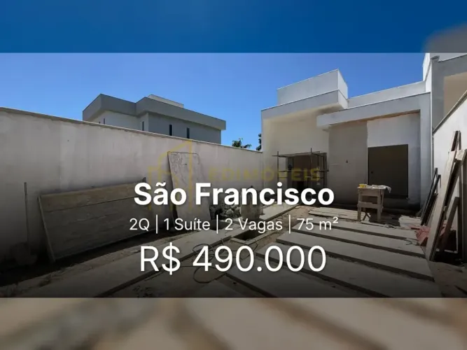 Casa com Suíte e Quintal em São Francisco, Venha Conhecer!
