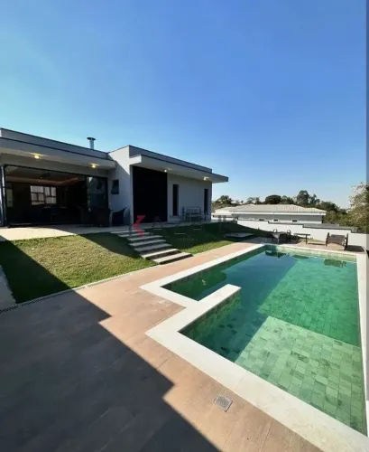 Comprar/vendo/permuto: Casa térrea à venda no condomínio de alto padrão Terras da Alvorada