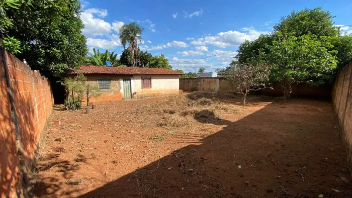 Terreno à venda no Jardim Flamboyant em Senador Canedo Ideal para construção ou galpão co