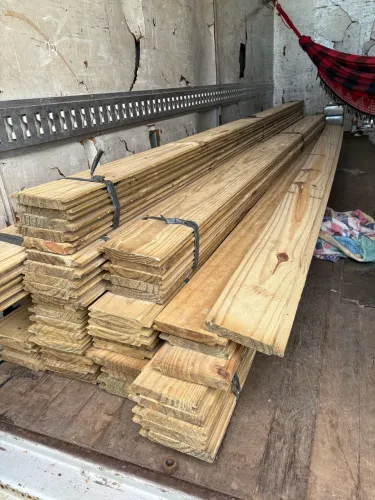 Frontal de pinus tratado