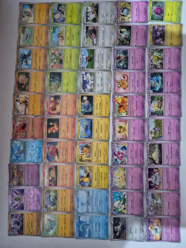 60 cartas Pokemon Copag original sem repetidas. 50 pokemons + 10 cartas treinador