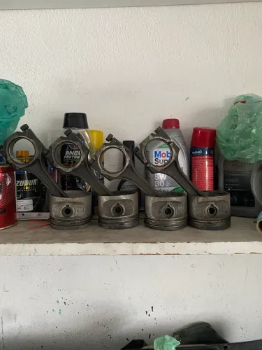 Pistões e biela motor ap 1.8