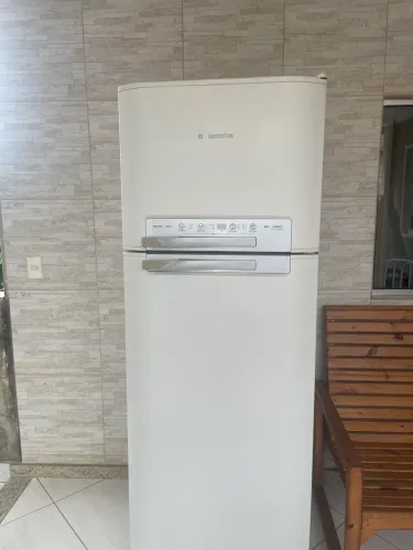 Geladeira lectrolux