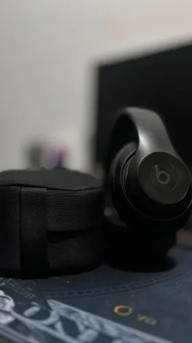 FONE BEATS STUDIO PRO, NOVO 3 MESES DE USO COM CASE