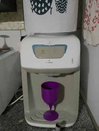 Gela água