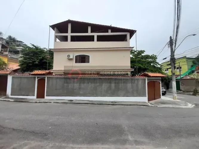 Open House vende Linda casa de 3 andares no Fonseca