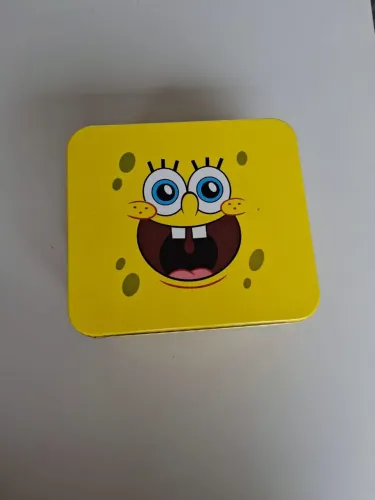 Caixa metálica Bob esponja