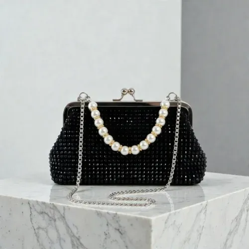 Bolsa Clutch, de Mão e Tiracolo, em Nylon, Feminina, Juvenil/Adulta.