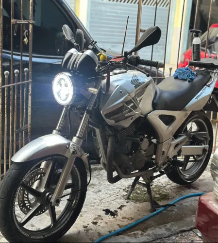 Cbx 250 twister