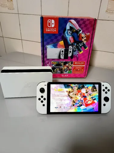 Nintendo Switch OLED 64GB semi-novo