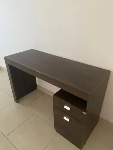Escrivaninha c/ Gavetas (PERMOBILI).