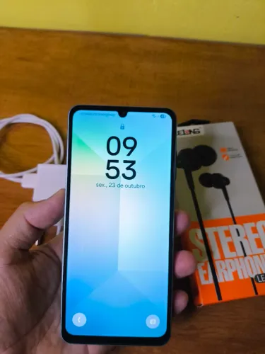 Galaxy A06 128 gigas?
