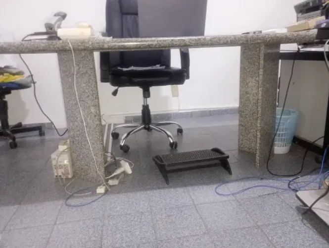 Mesa de Granito para escritório ou afins