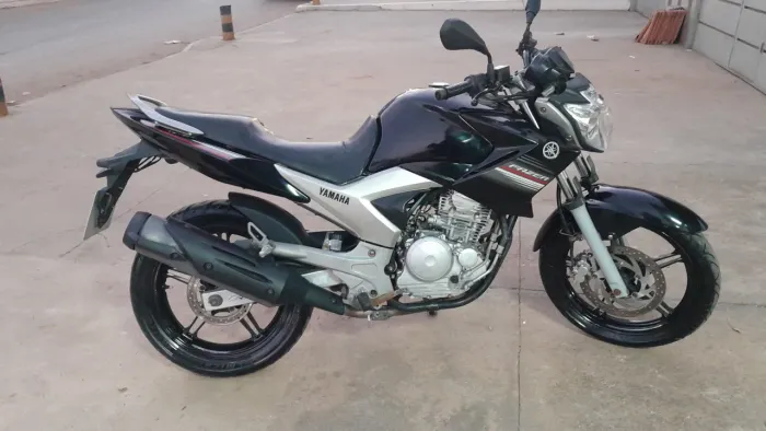 Moto super econômica, macia e anda muito, em conforto não tem igual da categoria