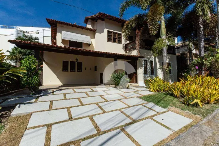 Casa com 4 dormitórios à venda, 318 m² por R$ 1.490.000,00 - Itaipu - Niterói/RJ