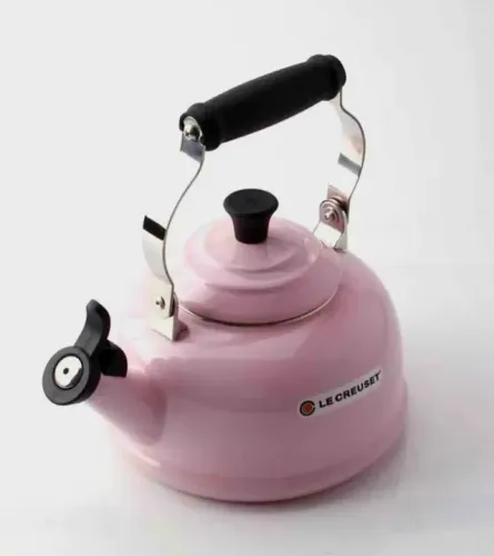 Raridade!!! Chaleira Apito Rosa Chiffon Pink Le Creuset