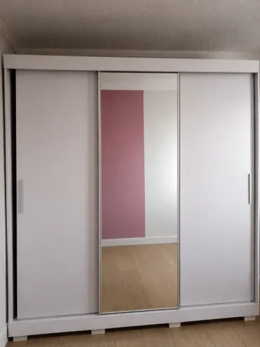 Guarda Roupa