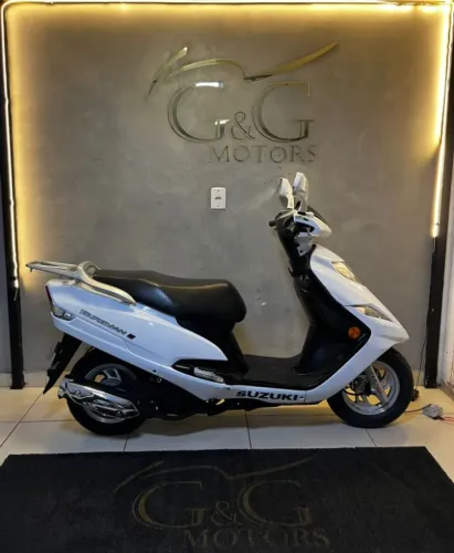 Suzuki Burgman 125 2018 Com 29 Mil Km Branca