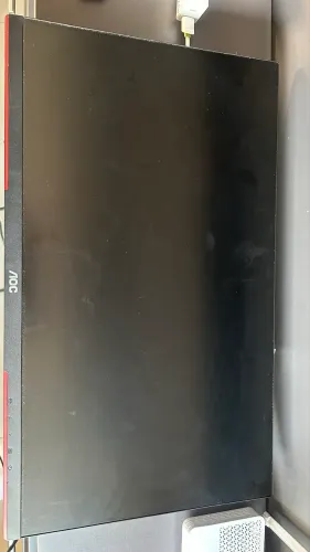 MONITOR AOC DESTINY 240hz COM DEFEITO