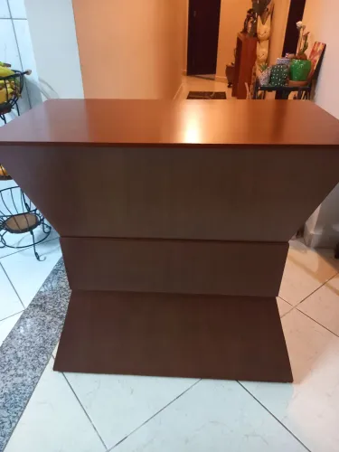 Base para mesa de jantar em madeira