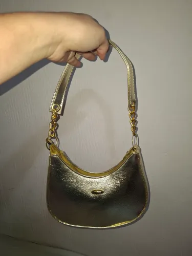 Bolsa dourada 