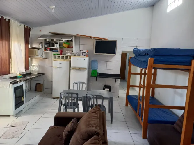 Casa pé na areia praia indaia bertioga, a 50 metros do mar ,venha com a sua família !